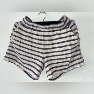 Girls striped Old Navy shorts - XL